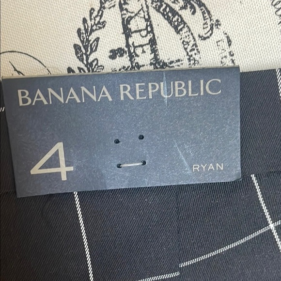 Banana Republic Ryan Slim Straight-fit Washable Windowpane Pants - Picture 2 of 9